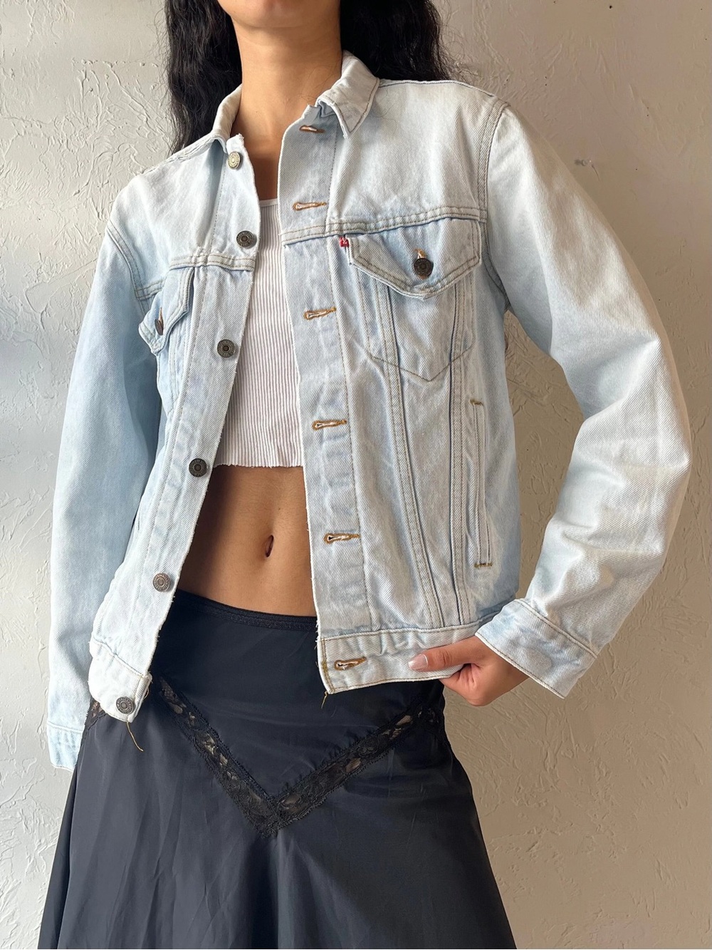 Levi’s Original Trucker Jacket Light Wash Denim Classic Jean Jacket M
